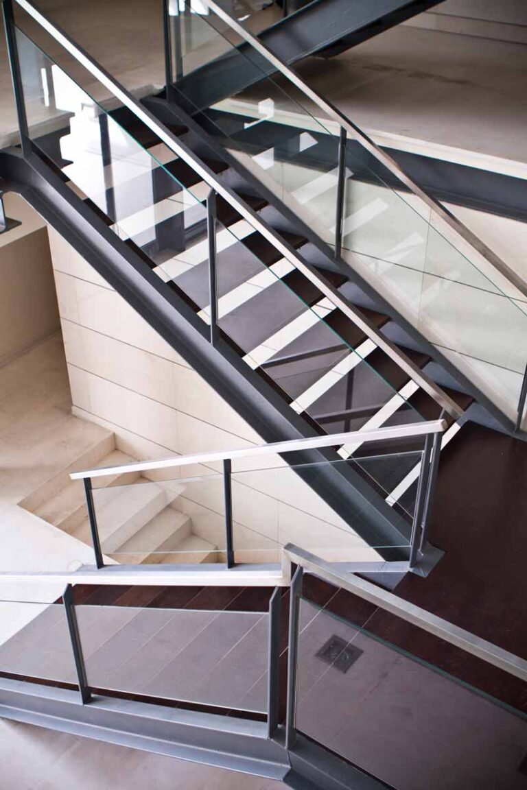 Escalera de acero