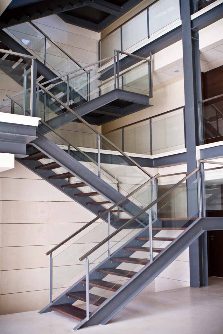 Escalera de acero