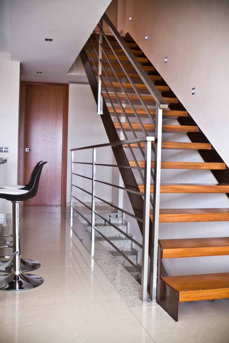 Escalera hierro madera